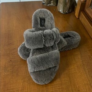 UGG Women's Gray Fluffy Slippers